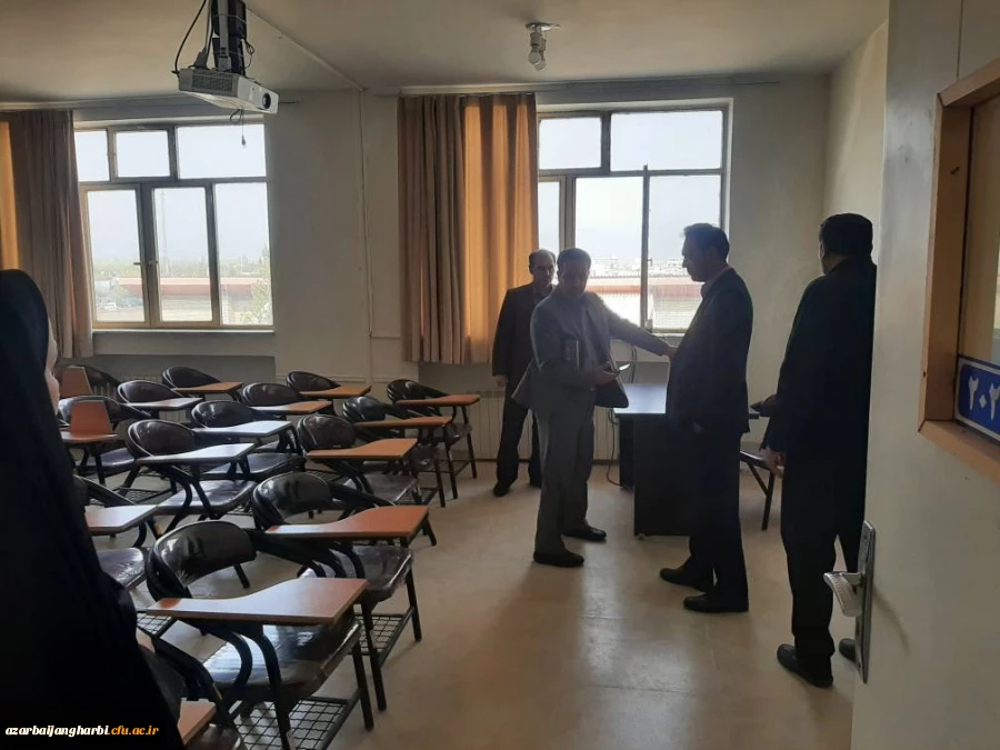 بازدید مدیریت محترم استانی دانسگاه فرهنگیان و هیئت همراه از ساختمان های زلزله زده مرکز شهید مطهری(ره) خوی 4