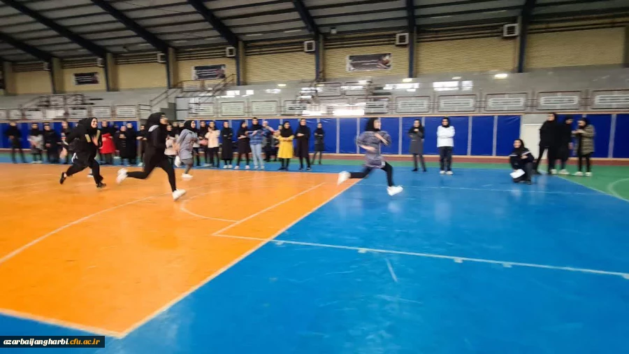 برگزاری مسابقات ورزشی(طناب کشی،بدمینتون،دومیدانی و دارت) به مناسبت بزرگداشت هفته تربیت بدنی - پردیس علامه طباطبایی ارومیه 2