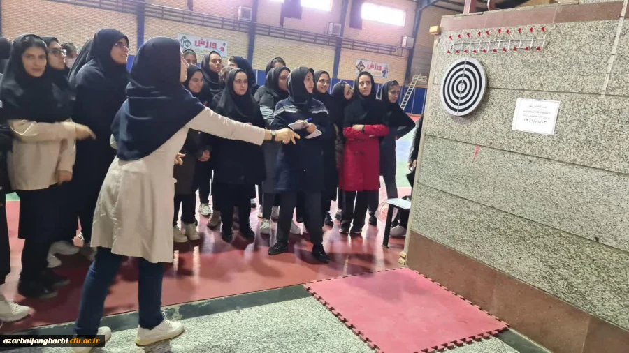 برگزاری مسابقات ورزشی(طناب کشی،بدمینتون،دومیدانی و دارت) به مناسبت بزرگداشت هفته تربیت بدنی - پردیس علامه طباطبایی ارومیه 2