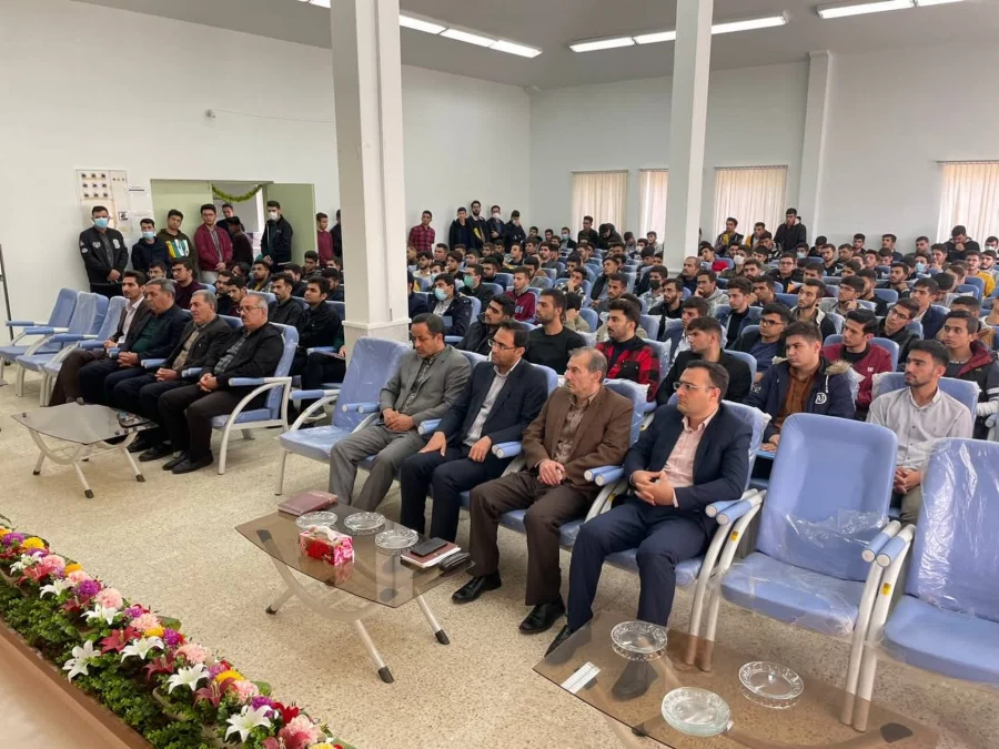 آیین استقبال از نو دانشجو معلمان مرکز امام خمینی(ره) سلماس با حضور مدیریت استاتی 3