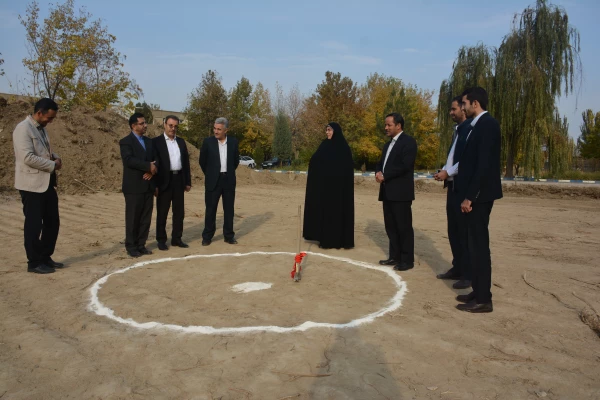 گزراش تصوی کلنگ زنی و شروع به کار عملیات پروژه بزرگ احداث سالن فرهنگی، ورزشی پردیس شهید رجایی ارومیه 2