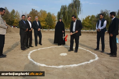 در دانشگاه فرهنگیان استان آذربایجان غربی برگزار شد:

گزارش تصویری از مراسم کلنگ زنی و شروع به کار پروژه بزرگ احداث سالن فرهنگی، ورزشی پردیس شهید رجایی ارومیه