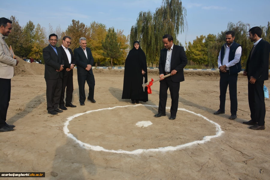 گزراش تصوی کلنگ زنی و شروع به کار عملیات پروژه بزرگ احداث سالن فرهنگی، ورزشی پردیس شهید رجایی ارومیه 3