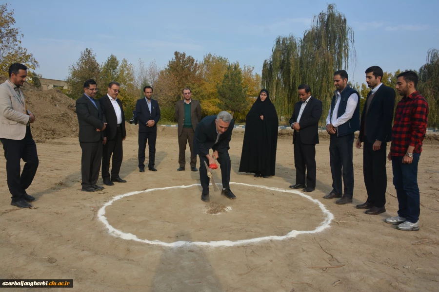 گزراش تصوی کلنگ زنی و شروع به کار عملیات پروژه بزرگ احداث سالن فرهنگی، ورزشی پردیس شهید رجایی ارومیه 6