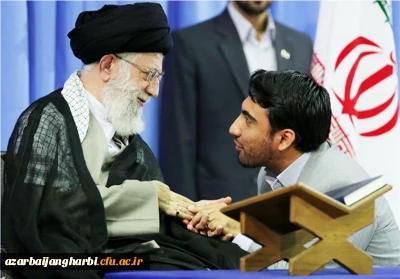 در دانشگاه فرهنگیان استان آذربایجان غربی برگزار شد:

محفل انس با قرآن کریم با حضور قاری بین المللی