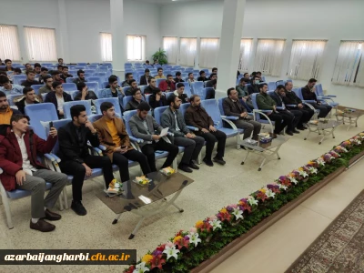 در مرکز امام خمینی ره سلماس برگزار شد:

مراسم گرامیداشت هفته بسیج 