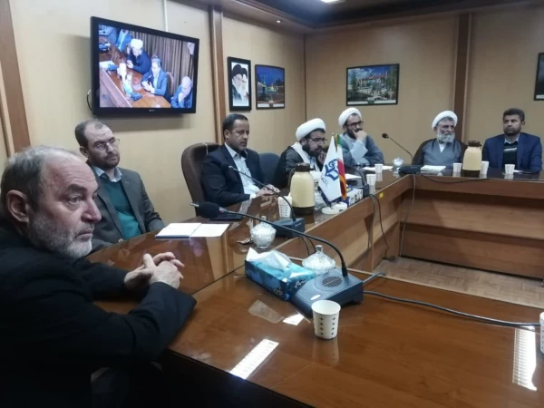 جلسه هم اندیشی گفتگوی ماه با حضور اساتید گروه معارف اسلامی 2