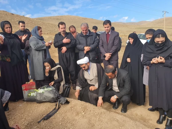 حضور مسئولین دانشگاه فرهنگیان استان در مجلس ترحیم دانشجوی گرانقدر مرحومه حدیقه محمد آذر-پردیس علامه طباطبایی ارومیه 2