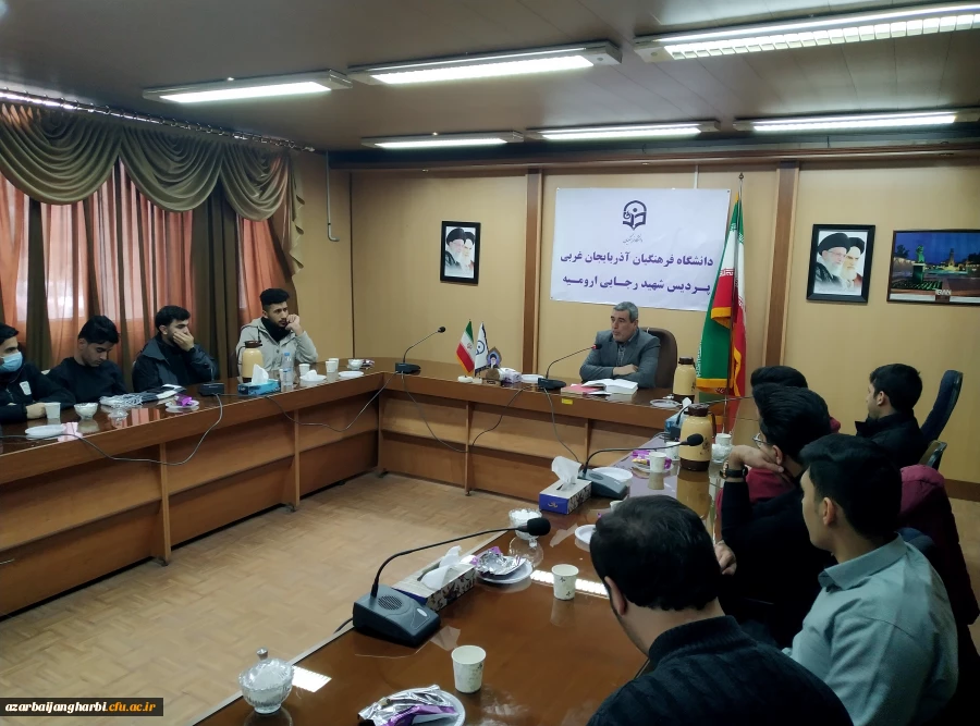 نشست تخصصی با موضوع نسبت میان بلاغت عربی و بلاغت فارسی 5