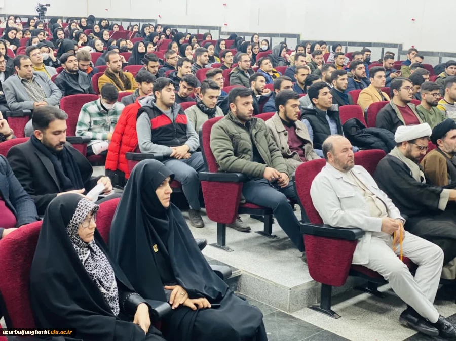 نشست تخصصی به مناسبت گرامیداشت 27 آذر، هفته وحدت حوزه و دانشگاه 8