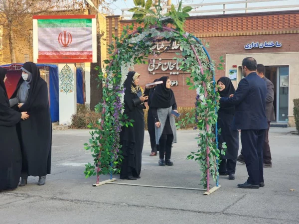 ✅ مراسم بدرقه دانشجو معلمان اعزامی به اردوی راهیان مقاومت کرمان 