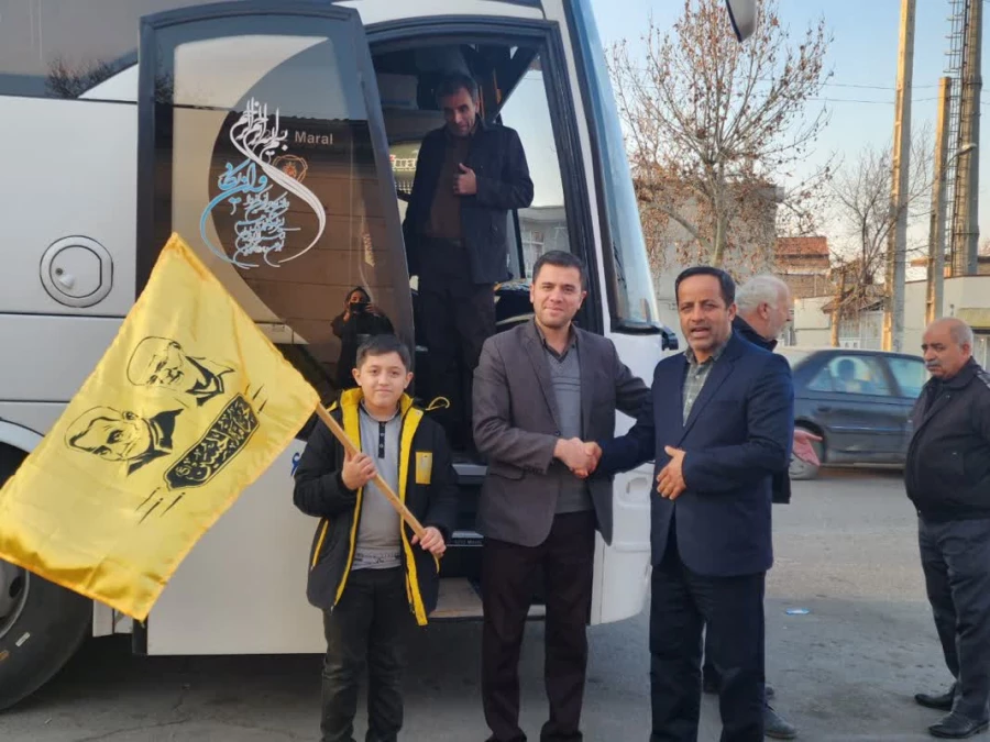 ✅ مراسم بدرقه دانشجو معلمان اعزامی به اردوی راهیان مقاومت کرمان 