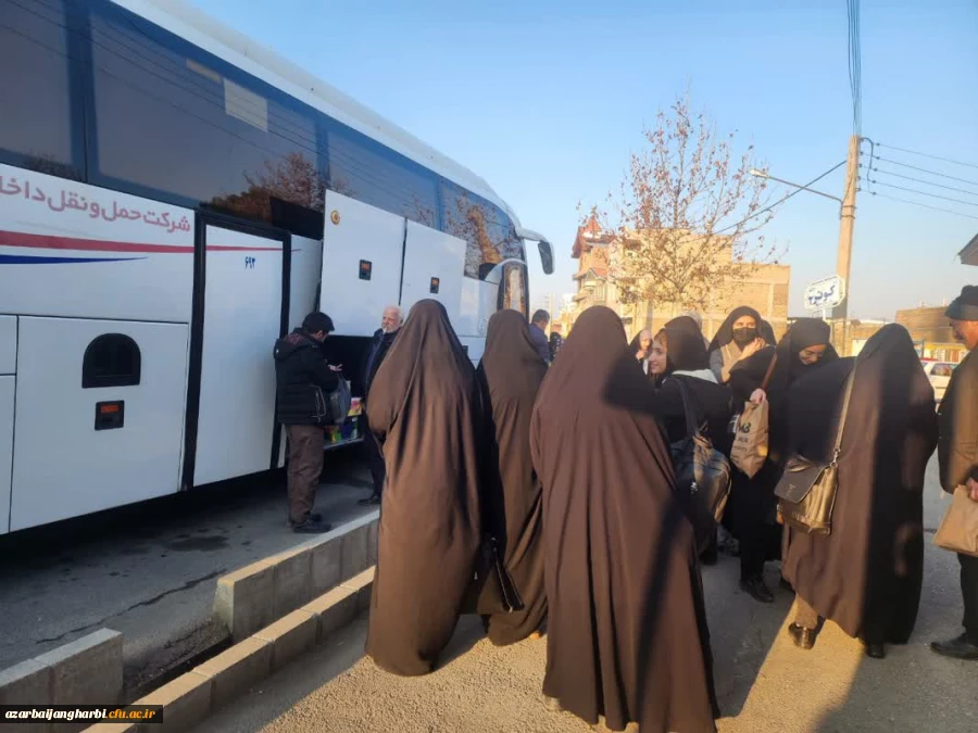 ✅ مراسم بدرقه دانشجو معلمان اعزامی به اردوی راهیان مقاومت کرمان 