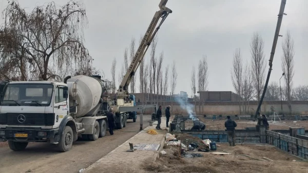 بتن ریزی فونداسیون پروژه بزرگ سالن فرهنگی، ورزشی پردیس شهید رجایی ارومیه 4