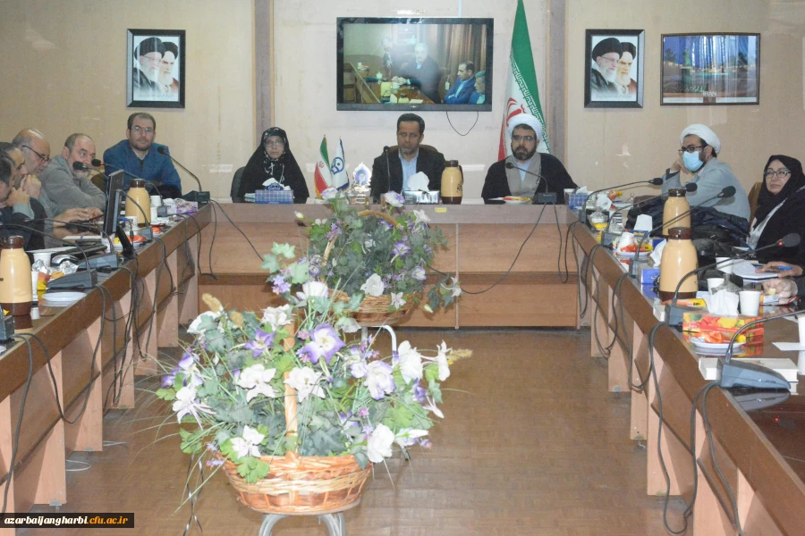 جلسه اعضای هیئت علمی و مأمورین آموزشی پیرامون مسائل فرهنگی و نماز 2