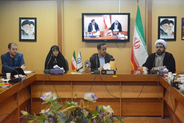 جلسه اعضای هیئت علمی و مأمورین آموزشی پیرامون مسائل فرهنگی و نماز 8