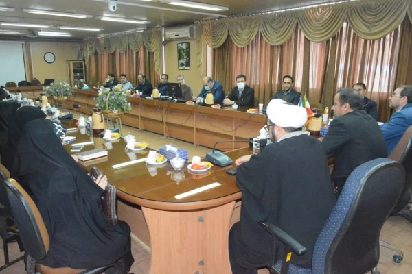 جلسه کارکنان پردیس شهید رجایی و پردیس علامه طباطبایی ارومیه پیرامون مسائل فرهنگی و نماز 6