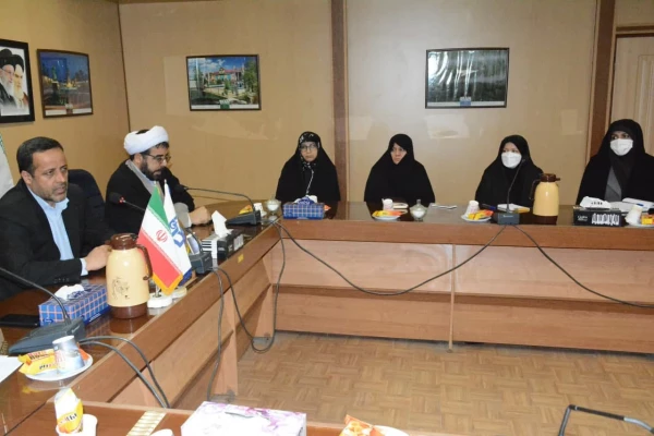 جلسه کارکنان پردیس شهید رجایی و پردیس علامه طباطبایی ارومیه پیرامون مسائل فرهنگی و نماز 8