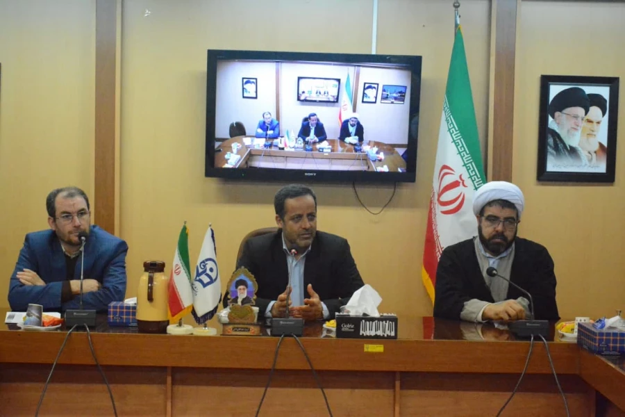 جلسه کارکنان پردیس شهید رجایی و پردیس علامه طباطبایی ارومیه پیرامون مسائل فرهنگی و نماز 10