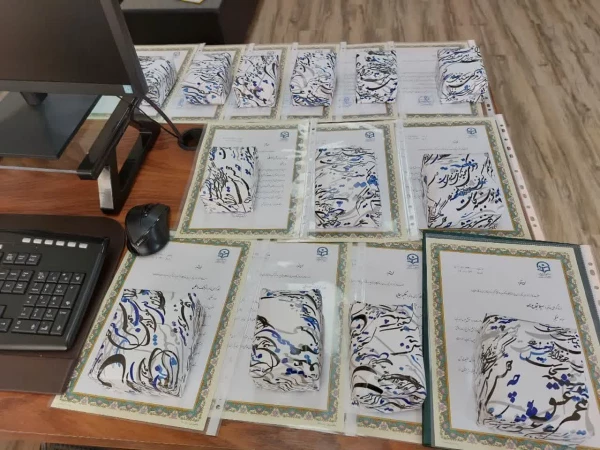 تقدیر از همکاران خانم پردیس به مناسبت گرامیداشت میلاد حضرت فاطمه الزهرا (س)  «روز زن و مادر» 2