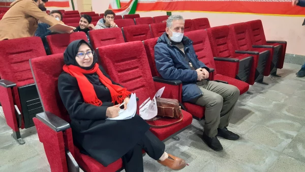 نخستین جشنواره تئاتر دانشجویی و نمایش خلاق 4