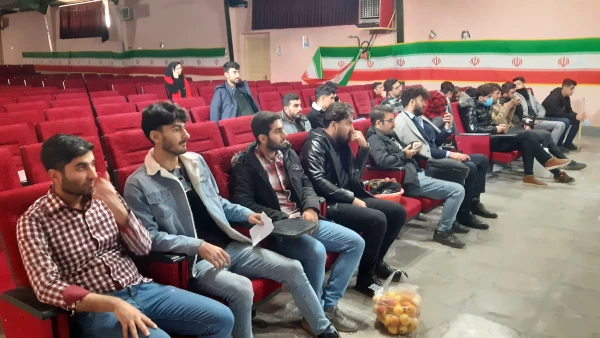 نخستین جشنواره تئاتر دانشجویی و نمایش خلاق 7