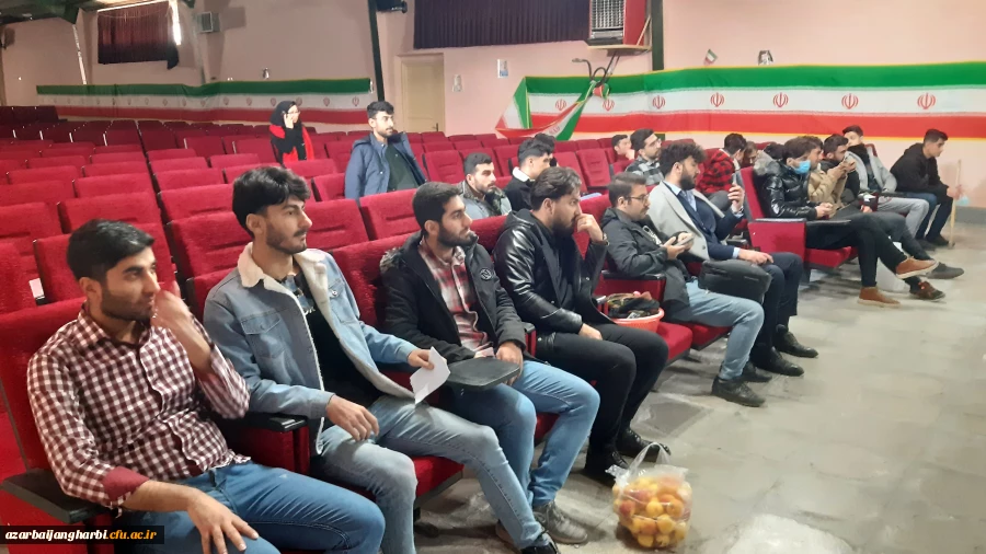 نخستین جشنواره تئاتر دانشجویی و نمایش خلاق 7