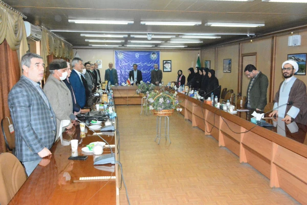 نشست اعضای هیئت علمی به میزبانی مدیریت پردیس های استان و سخنرانی حجت الاسلام سید احمد قره باغی 4