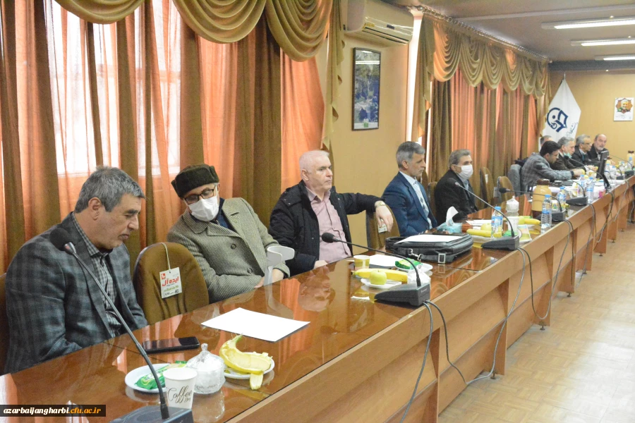 نشست اعضای هیئت علمی به میزبانی مدیریت پردیس های استان و سخنرانی حجت الاسلام سید احمد قره باغی 9