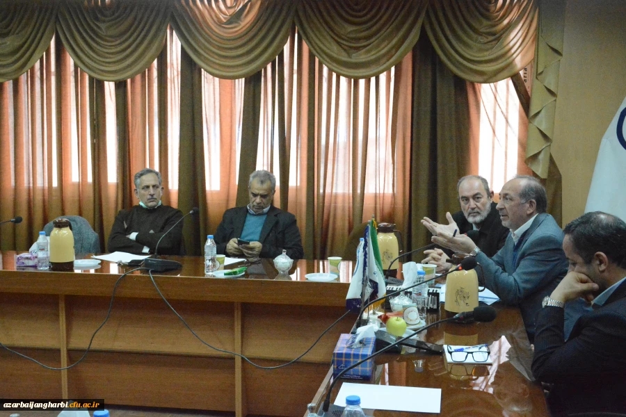 نشست اعضای هیئت علمی به میزبانی مدیریت پردیس های استان و سخنرانی حجت الاسلام سید احمد قره باغی 11