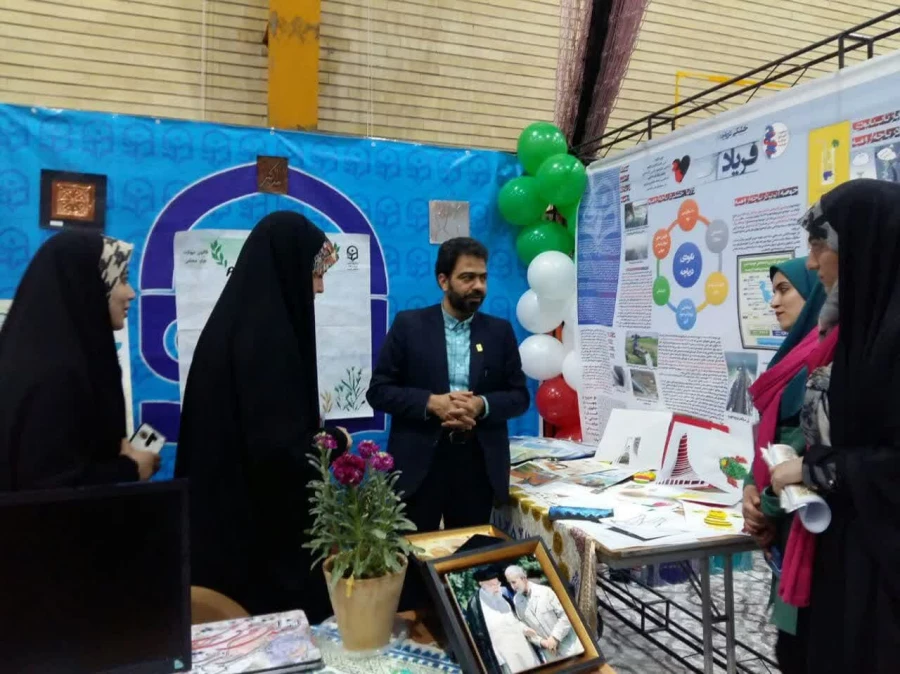 درخشش دانشجو معلمان دانشگاه فرهنگیان استان آذربایجان غربی در  کسب عنوان برترین غرفه هفتمین جشنواره رویش،حرکت انجمن های علمی،کانونهای فرهنگی و تشکل های دانشجویی کشوری  5