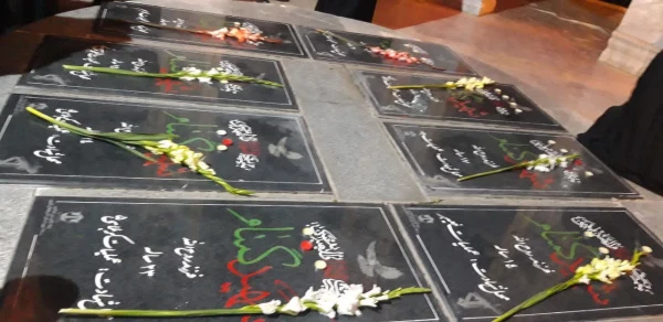 ضیافت افطار،قرائت قران، غبار روبی مزار شهدا،مداحی و روایت گری 2