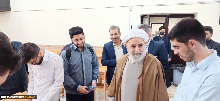 بازدید رئیس دانشگاه فرهنگیان آذربایجان غربی از روند برگزاری انتخابات شورای صنفی 7