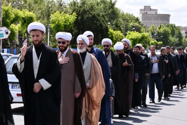 رئیس دانشگاه فرهنگیان استان آذربایجان غربی در مراسم عزاداری شهادت امام صادق(ع) حضور یافت 3