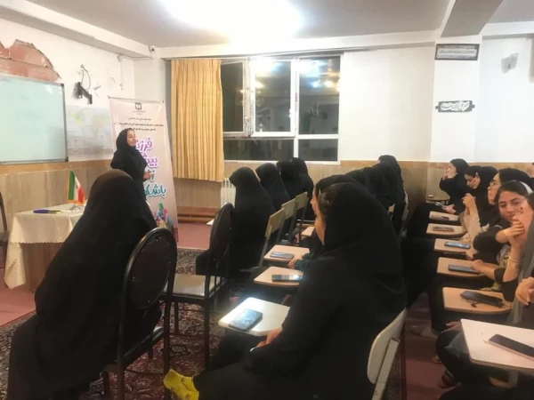 بزرگداشت هفته ملی جمعیت با شعار محوری "سهم من از جوانی ایران" - مرکزآموزش عالی شهید مطهری خوی  2