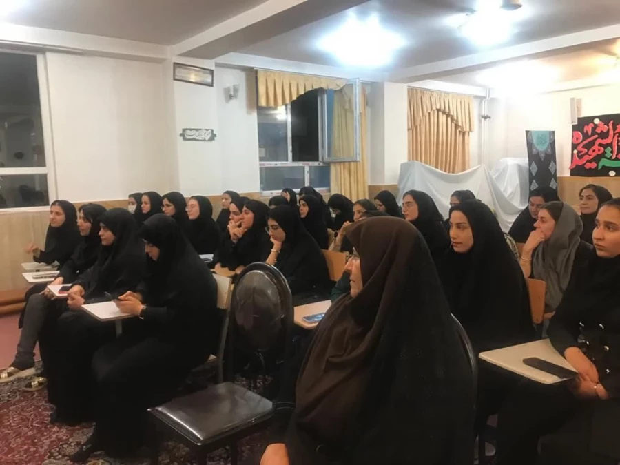 بزرگداشت هفته ملی جمعیت با شعار محوری "سهم من از جوانی ایران" - مرکزآموزش عالی شهید مطهری خوی  5