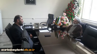 حجت الاسلام اصغری با امیر سعید رئیس اداره منابع طبیعی شهرستان ارومیه دیدار و گفت و گو کرد