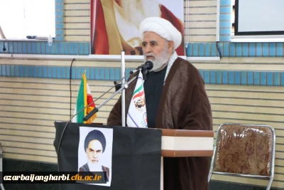 رئیس دانشگاه فرهنگیان آذربایجان غربی:

راز جاودانگی حرکت امام خمینی(ره) پشتوانه الهی و مردمی این حرکت بود