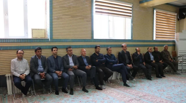 راز جاودانگی حرکت امام خمینی(ره) پشتوانه الهی و مردمی این حرکت بود 5