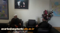 حجت الاسلام اصغری با مدیرکل سازمان برنامه و بودجه استان دیدار و گفت و گو کرد 2