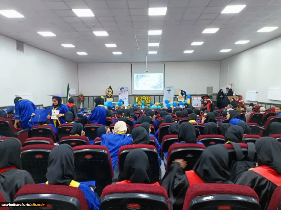  جشن فارغ التحصیلی دانشجویان ورودی سال ۱۳۹۸  6