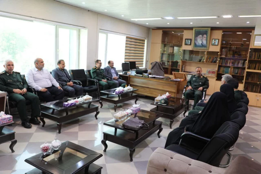 دیدار رئیس دانشگاه فرهنگیان استان با فرمانده سپاه شهدا آذربایجان غربی برگزار شد 3