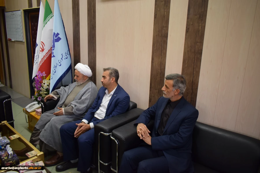 رئیس دانشگاه فرهنگیان آذربایجان غربی با مدیر کل صدا و سیما استان دیدار و گفت و گو کرد 5