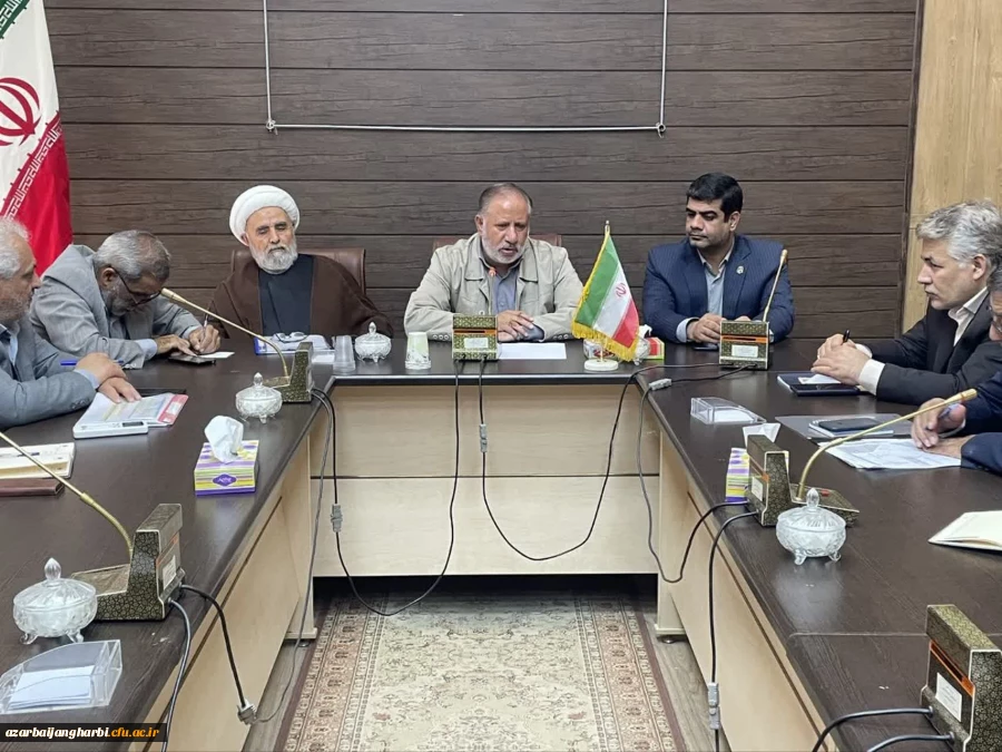 برگزاری جلسه بررسی مشکلات مرکز آموزش عالی شهید مطهری در فرمانداری خوی  2