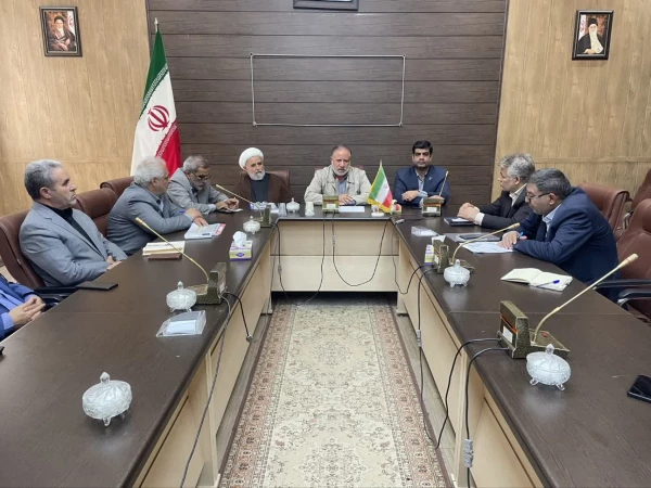 برگزاری جلسه بررسی مشکلات مرکز آموزش عالی شهید مطهری در فرمانداری خوی  3