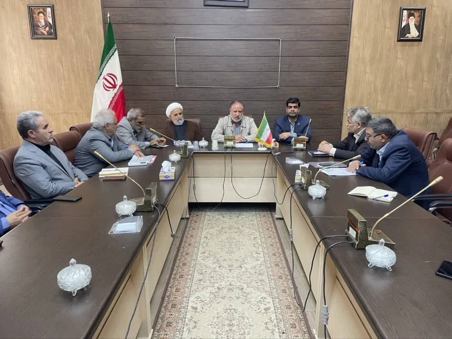 برگزاری جلسه بررسی مشکلات مرکز آموزش عالی شهید مطهری در فرمانداری خوی  3