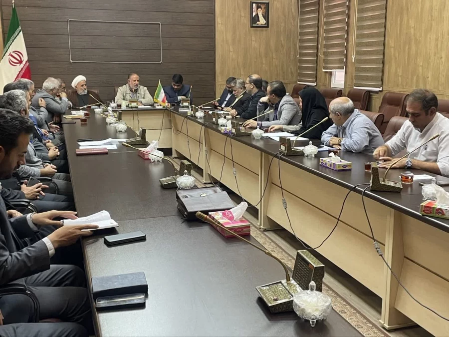 برگزاری جلسه بررسی مشکلات مرکز آموزش عالی شهید مطهری در فرمانداری خوی  4