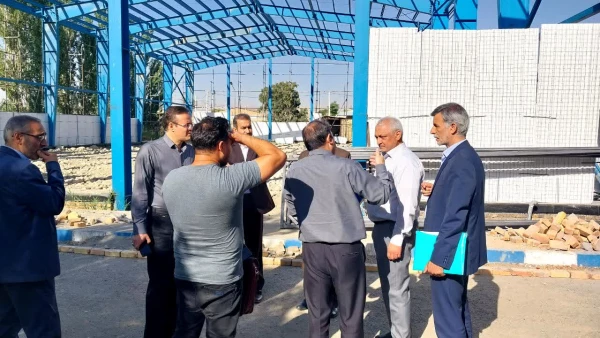 معاون توسعه و منابع سازمان مرکزی از روند احداث سالن ورزشی پردیس شهید رجایی ارومیه بازدید کرد 2