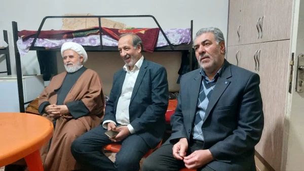 ملاک قدرت یک کشور در عصر حاضر قدرت و پشتوانه علمی دانشگاه های آن کشور است 3