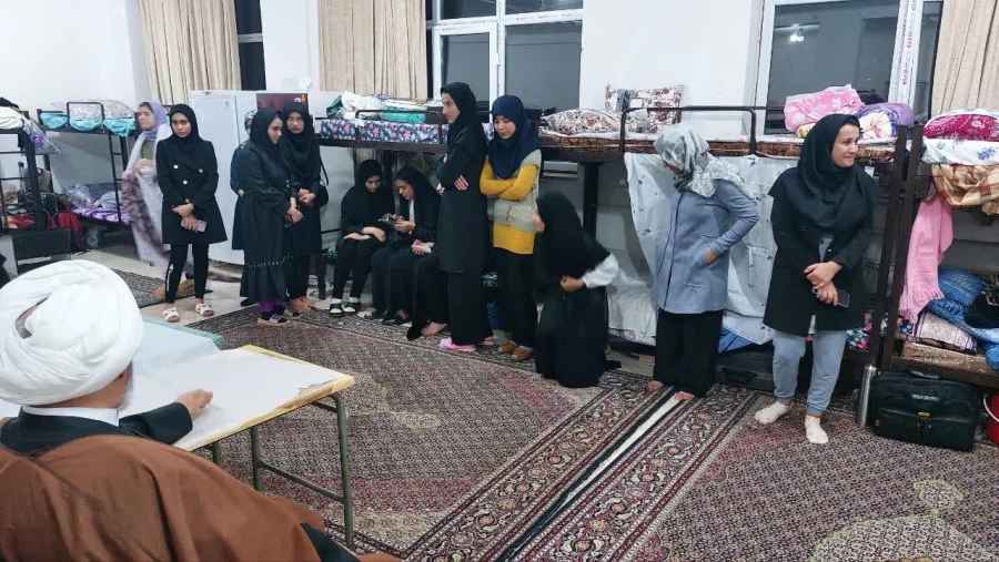 ملاک قدرت یک کشور در عصر حاضر قدرت و پشتوانه علمی دانشگاه های آن کشور است 4